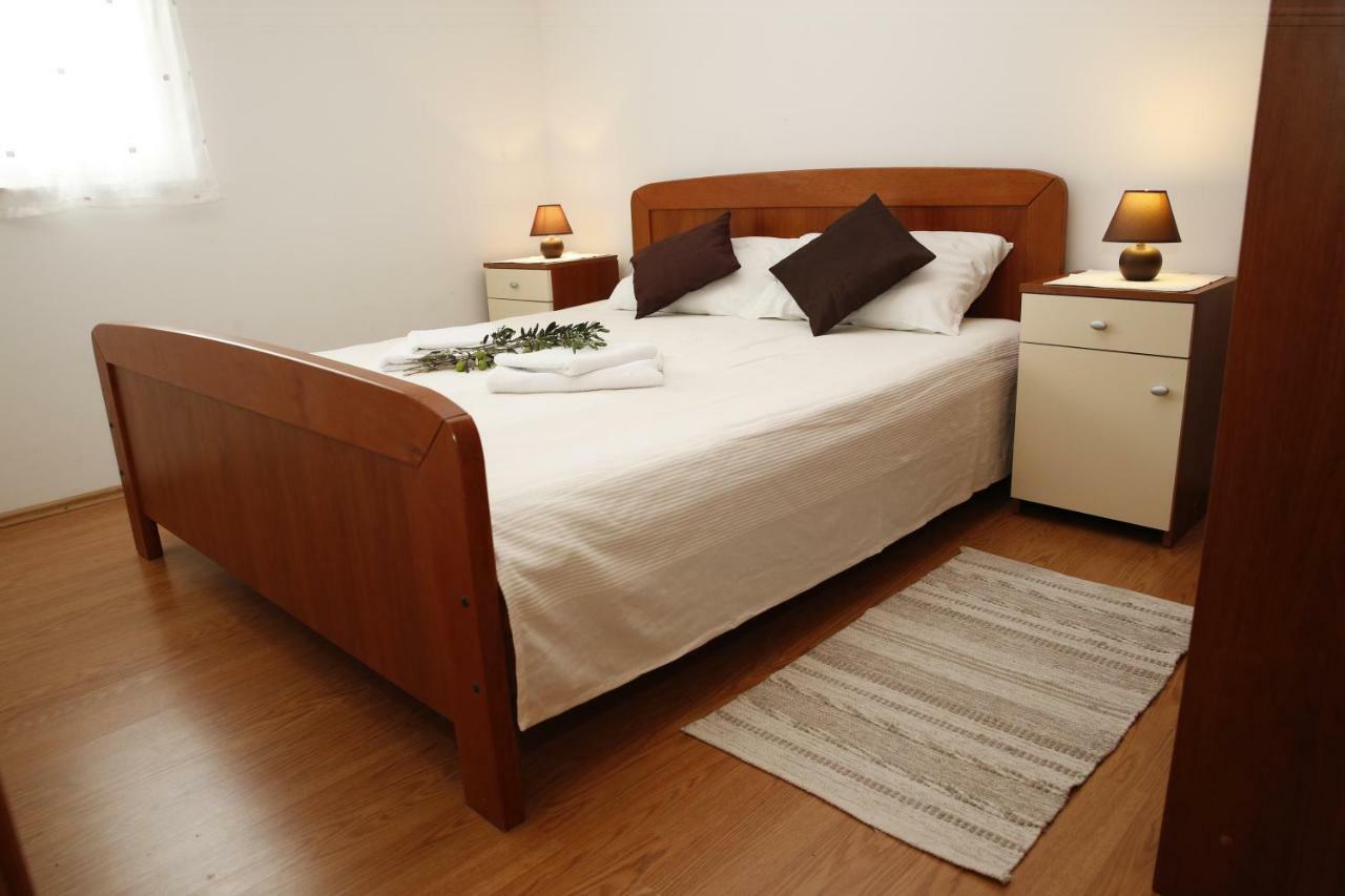 Apartman Alica Srima Vodice Exteriér fotografie