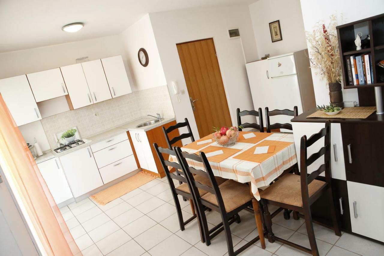 Apartman Alica Srima Vodice Exteriér fotografie