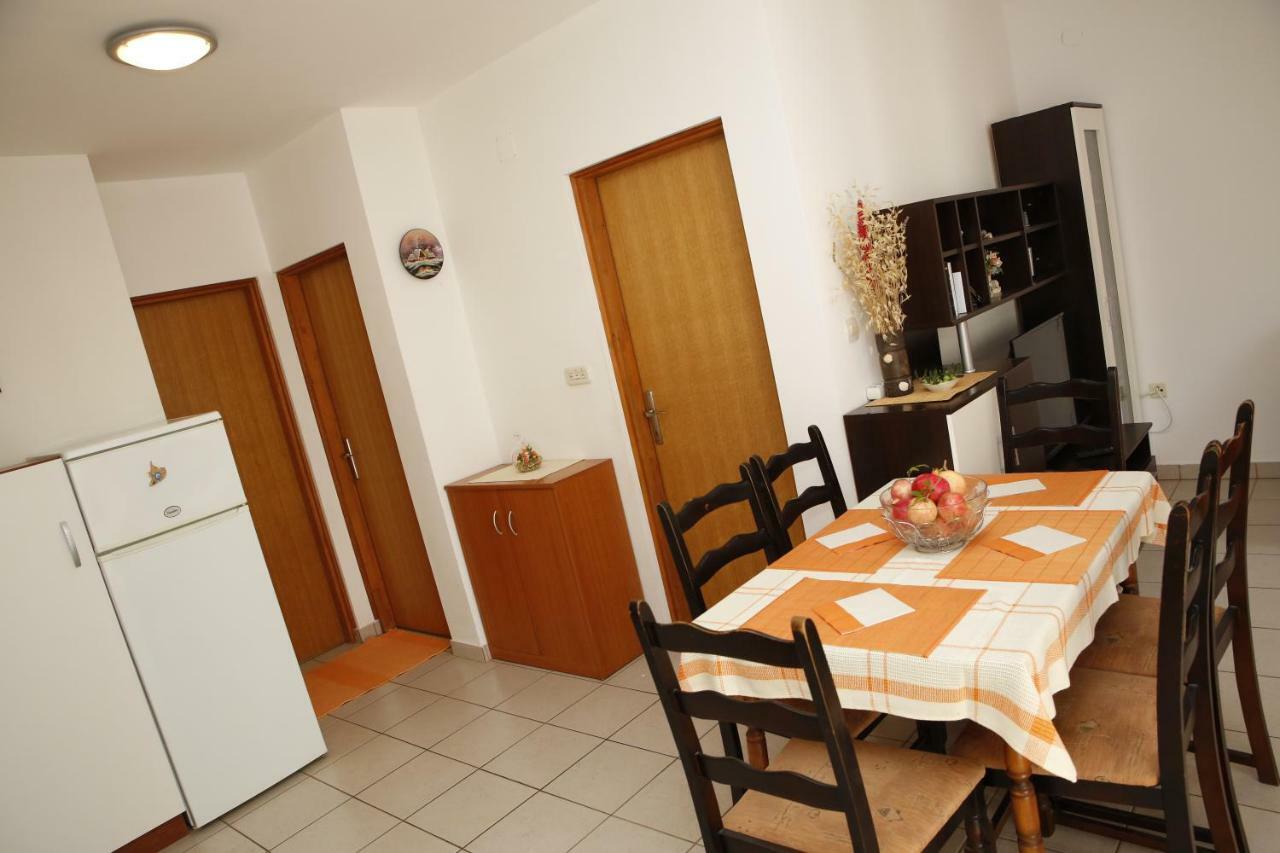 Apartman Alica Srima Vodice Exteriér fotografie