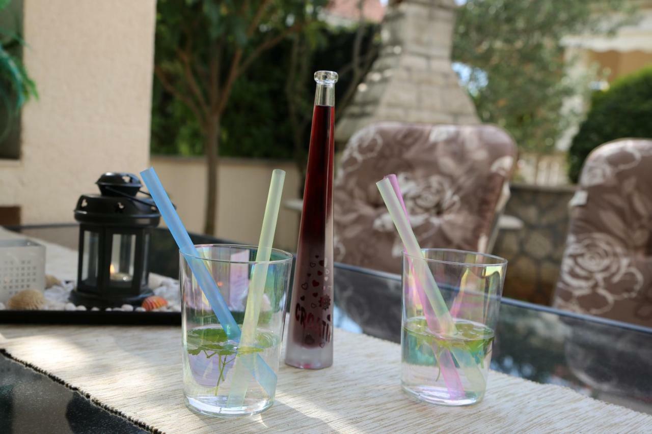 Apartman Alica Srima Vodice Exteriér fotografie